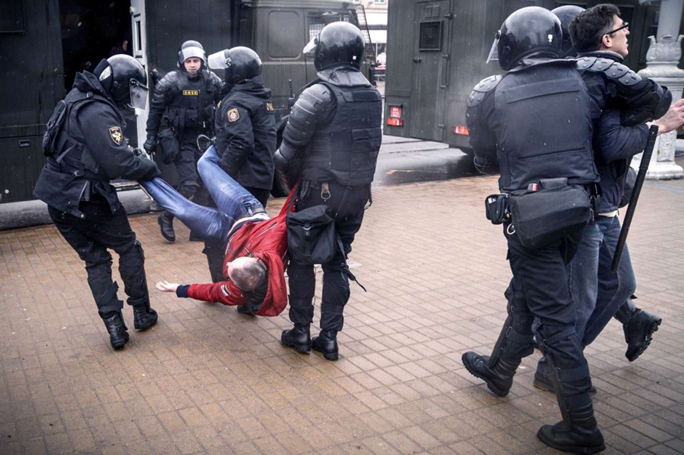 اعتقال 523 متظاهرا في مظاهرات مناهضة للوكاشينكو في بيلاروسيا